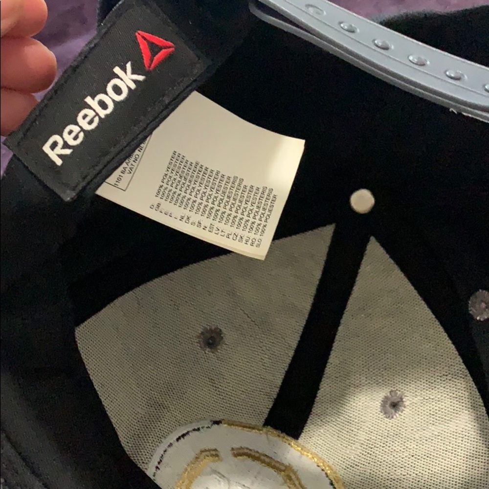 UFC hat - Picture 3 of 3